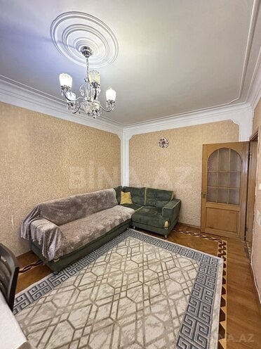3 otaqlı köhnə tikili - 8-ci mikrorayon q. - 85 m² (3)