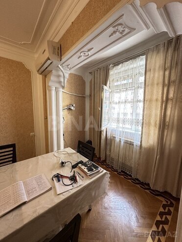 3 otaqlı köhnə tikili - 8-ci mikrorayon q. - 85 m² (4)