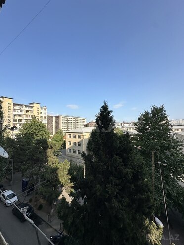 3 otaqlı köhnə tikili - 8-ci mikrorayon q. - 85 m² (15)