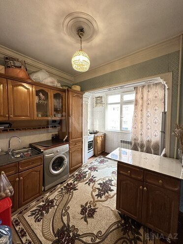 3 otaqlı köhnə tikili - 8-ci mikrorayon q. - 85 m² (10)