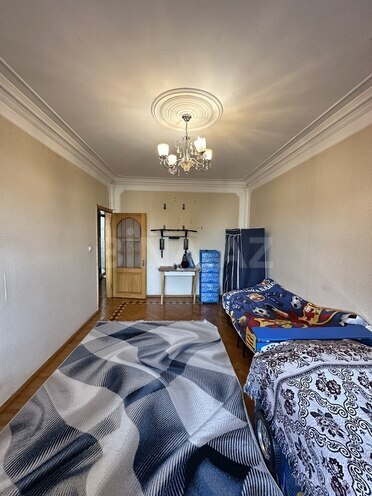 3 otaqlı köhnə tikili - 8-ci mikrorayon q. - 85 m² (9)