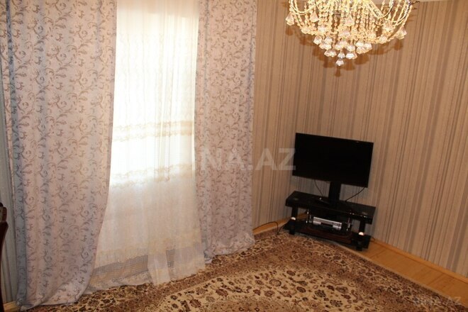 5 otaqlı həyət evi/bağ evi - Sulutəpə q. - 318 m² (9)