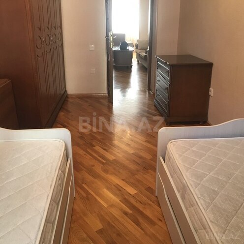 3 otaqlı köhnə tikili - Neftçilər m. - 65 m² (12)