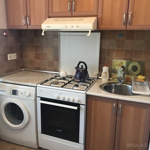 3 otaqlı köhnə tikili - Neftçilər m. - 65 m² (18)