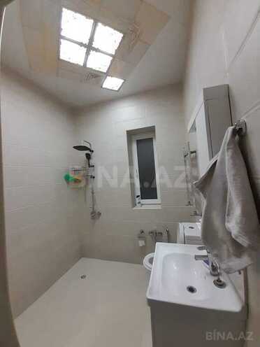 8 otaqlı həyət evi/bağ evi - Şüvəlan q. - 200 m² (12)