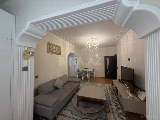 2-комн. вторичка - м. Ахмедлы - 70 м² (2)