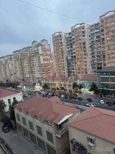3 otaqlı köhnə tikili - Həzi Aslanov q. - 75 m² (1)