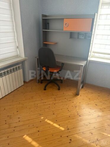 4-комн. дом/дача - пос. Пиршаги - 220 м² (16)
