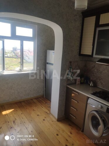 2 otaqlı köhnə tikili - Massiv V q. - 90 m² (1)