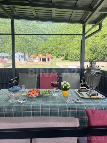 4 otaqlı həyət evi/bağ evi - Qax - 150 m² (22)