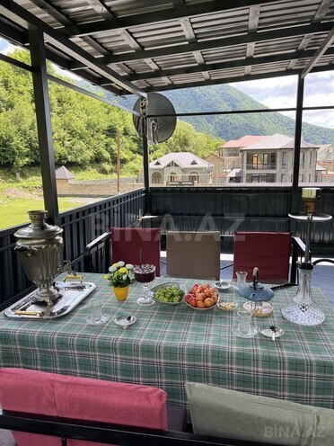 4 otaqlı həyət evi/bağ evi - Qax - 150 m² (23)