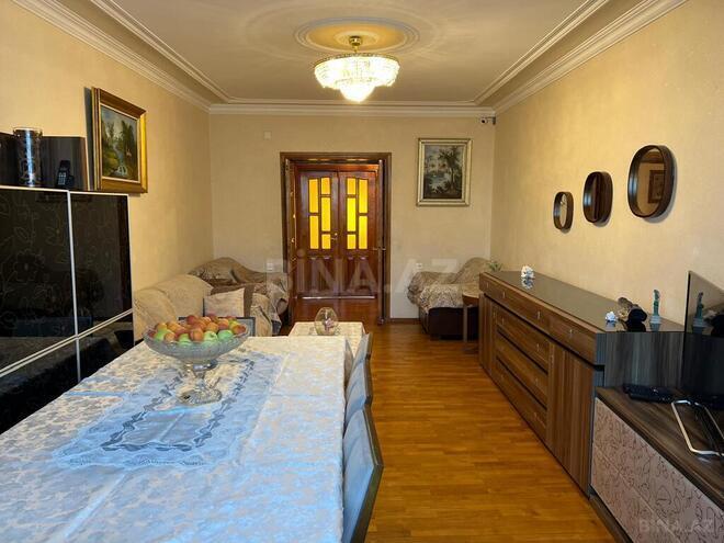 3 otaqlı köhnə tikili - Elmlər Akademiyası m. - 70 m² (2)