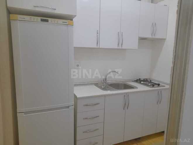 Obyekt - İnşaatçılar m. - 150 m² (4)