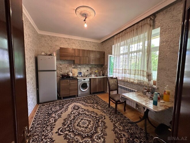 3 otaqlı həyət evi/bağ evi - Novxanı q. - 182 m² (11)