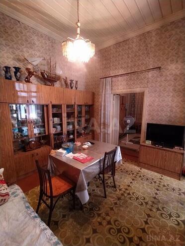 2 otaqlı köhnə tikili - 28 May m. - 50 m² (1)