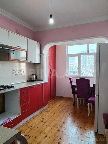 2 otaqlı köhnə tikili - 8-ci mikrorayon q. - 70 m² (6)