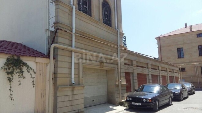 8 otaqlı həyət evi/bağ evi - Nəsimi m. - 550 m² (7)