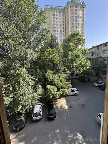 3-комн. вторичка - м. Элмляр Академиясы - 60 м² (1)