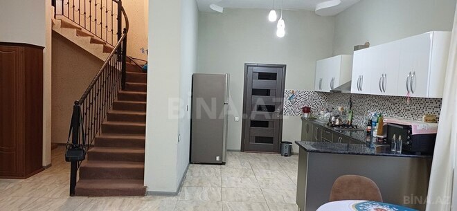 4 otaqlı həyət evi/bağ evi - Novxanı q. - 180.6 m² (13)