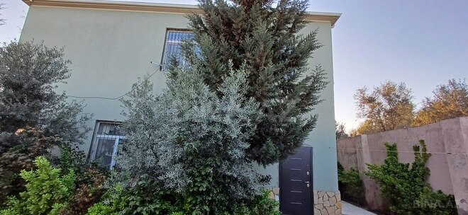 4 otaqlı həyət evi/bağ evi - Novxanı q. - 180.6 m² (1)