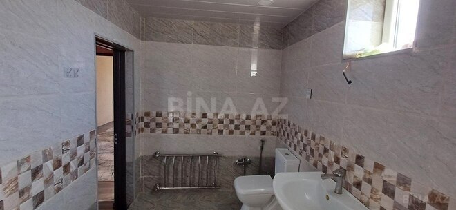4 otaqlı həyət evi/bağ evi - Novxanı q. - 180.6 m² (25)