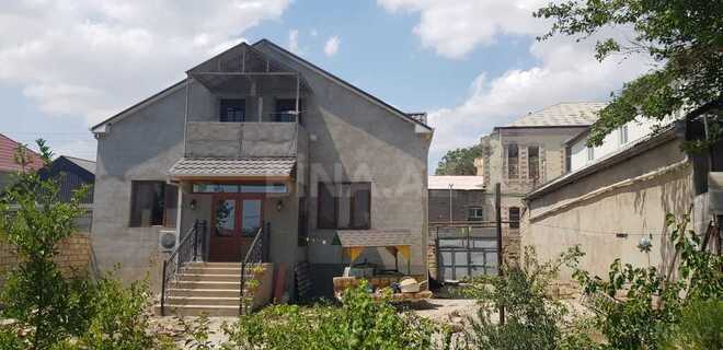 6 otaqlı həyət evi/bağ evi - Zabrat q. - 200 m² (1)