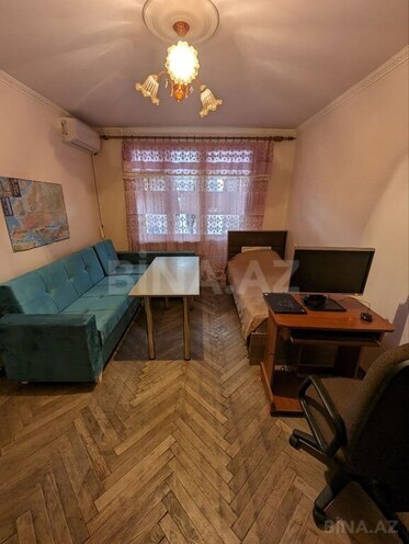 3 otaqlı köhnə tikili - Bülbülə q. - 60 m² (7)