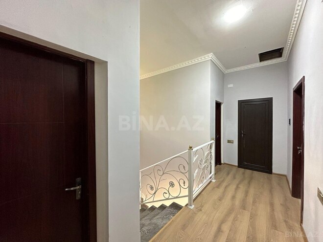 6 otaqlı həyət evi/bağ evi - Qax - 250 m² (16)