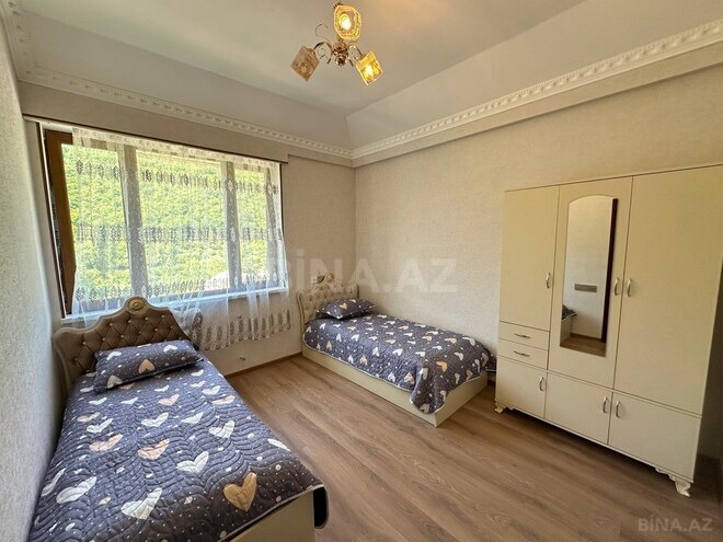 6 otaqlı həyət evi/bağ evi - Qax - 250 m² (12)