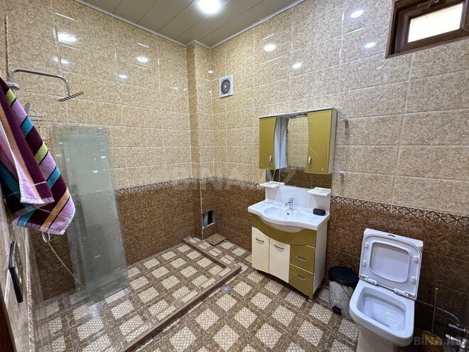 6 otaqlı həyət evi/bağ evi - Qax - 250 m² (18)