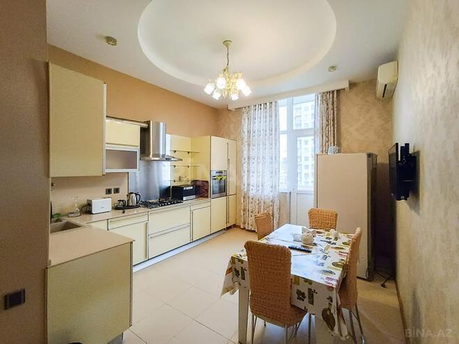 4-комн. новостройка - м. 28 мая - 220 м² (8)