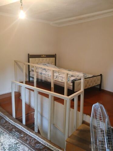 2 otaqlı həyət evi/bağ evi - Elmlər Akademiyası m. - 32 m² (1)