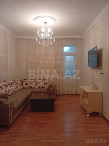 2 otaqlı köhnə tikili - 7-ci mikrorayon q. - 42 m² (1)