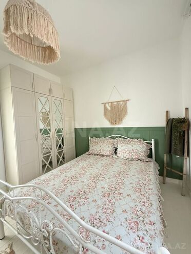 7 otaqlı həyət evi/bağ evi - Zirə q. - 150 m² (18)