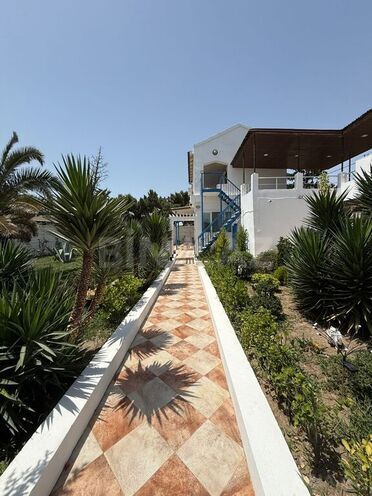 7 otaqlı həyət evi/bağ evi - Zirə q. - 150 m² (14)