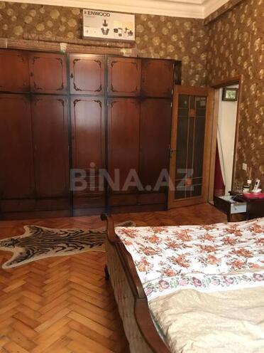 4 otaqlı köhnə tikili - Şah İsmayıl Xətai m. - 150 m² (13)