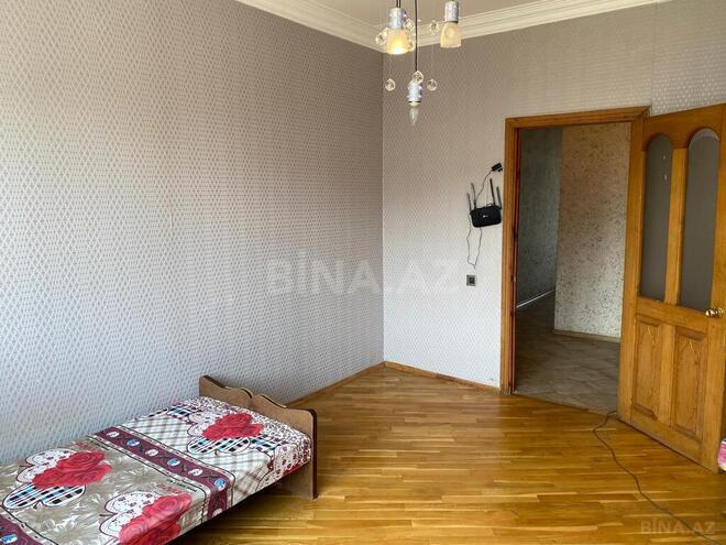 3 otaqlı köhnə tikili - 6-cı mikrorayon q. - 90 m² (5)