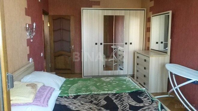 3 otaqlı köhnə tikili - 8-ci mikrorayon q. - 90 m² (14)