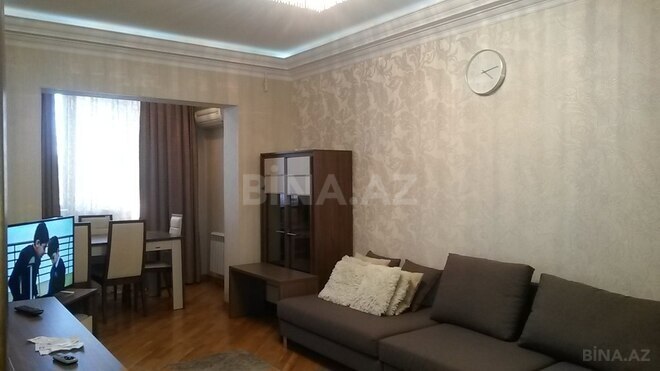 3 otaqlı köhnə tikili - 8-ci mikrorayon q. - 90 m² (19)