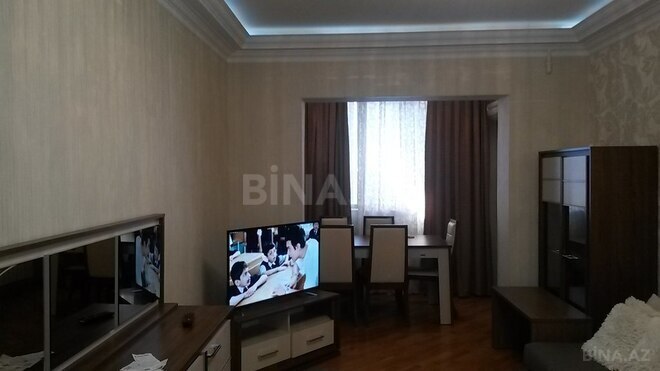 3 otaqlı köhnə tikili - 8-ci mikrorayon q. - 90 m² (8)