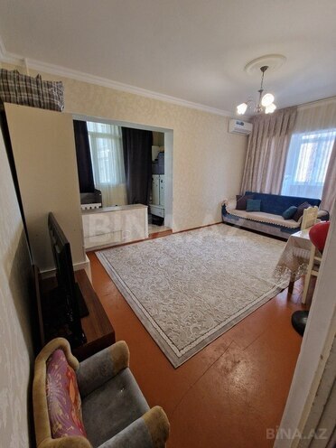 1 otaqlı köhnə tikili - 8-ci mikrorayon q. - 45 m² (1)