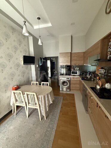 4 otaqlı yeni tikili - 8 Noyabr m. - 153 m² (2)