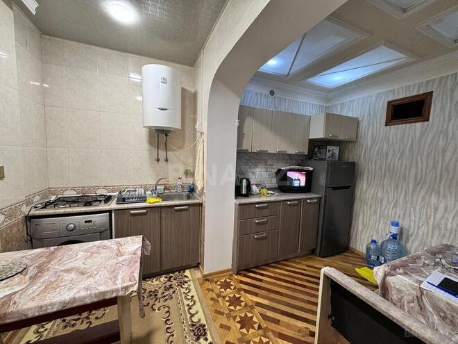 2 otaqlı köhnə tikili - Azadlıq Prospekti m. - 50 m² (15)