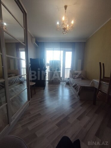 3 otaqlı köhnə tikili - İnşaatçılar m. - 90 m² (15)