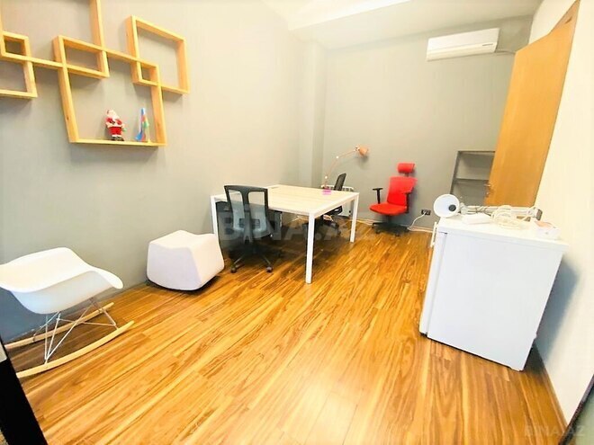 Продаётся 12-комн. офис 870 м², м. Сахил, photo 24 from 32