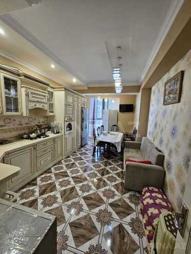 3-комн. новостройка - м. Нариман Нариманов - 135 м² (12)