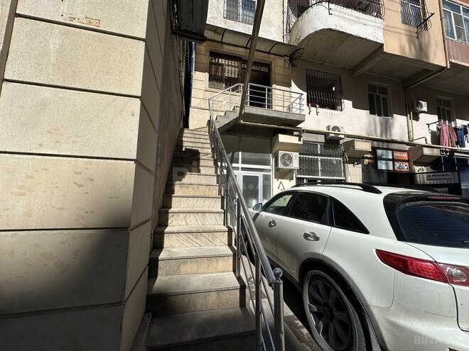 3 otaqlı ofis - 9-cu mikrorayon q. - 102 m² (1)