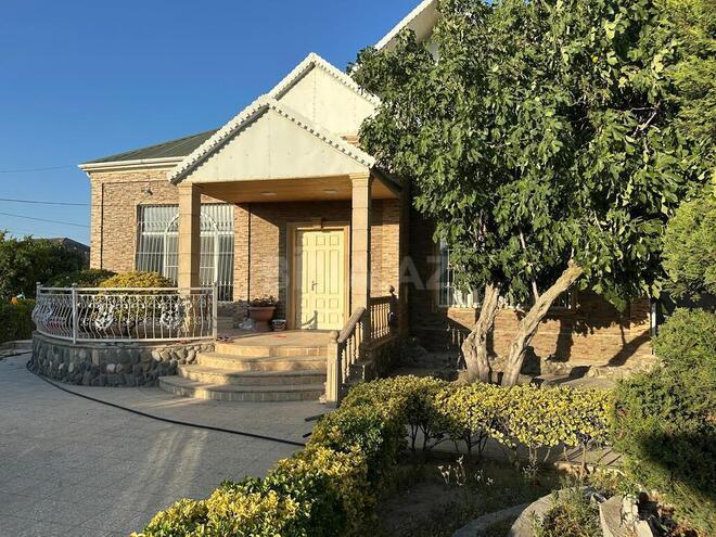 5 otaqlı həyət evi/bağ evi - Albalılıq q. - 260 m² (1)