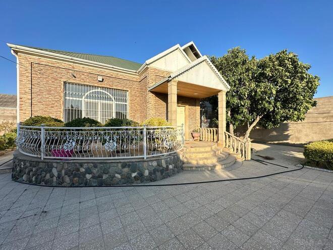 5 otaqlı həyət evi/bağ evi - Albalılıq q. - 260 m² (2)