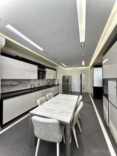 3-комн. новостройка - м. 8 ноября - 170 м² (7)